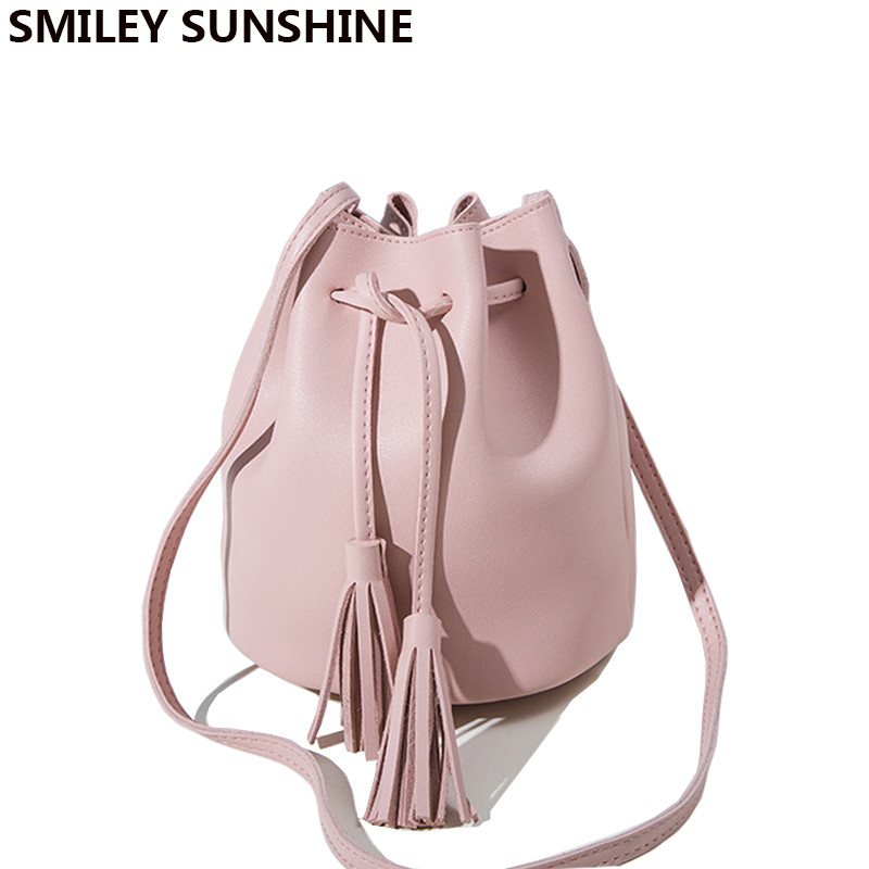 Suvised armsad naiste õlakotid Väikeste tutiga ristkehaga kotid Rippuvad mobiilikott Rahakotid Minikott telefonile 2022