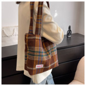 Tote Дамска чанта през рамо Вълнени пазарски чанти за жени Голям капацитет Есен Зима Нова мека карирана дамска дизайнерска чанта за пътуване