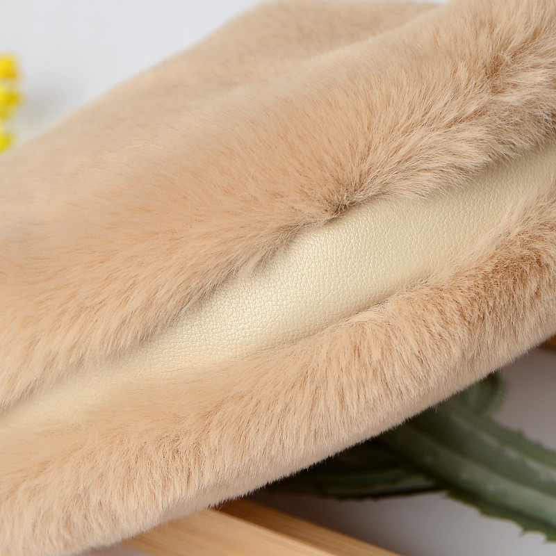 Kunstkarusnahast talvised naiste käekotid Armsad plüüsist naiste südamekujuline õlakott Armas naistele, sidur rahakott Armastus käekotid.