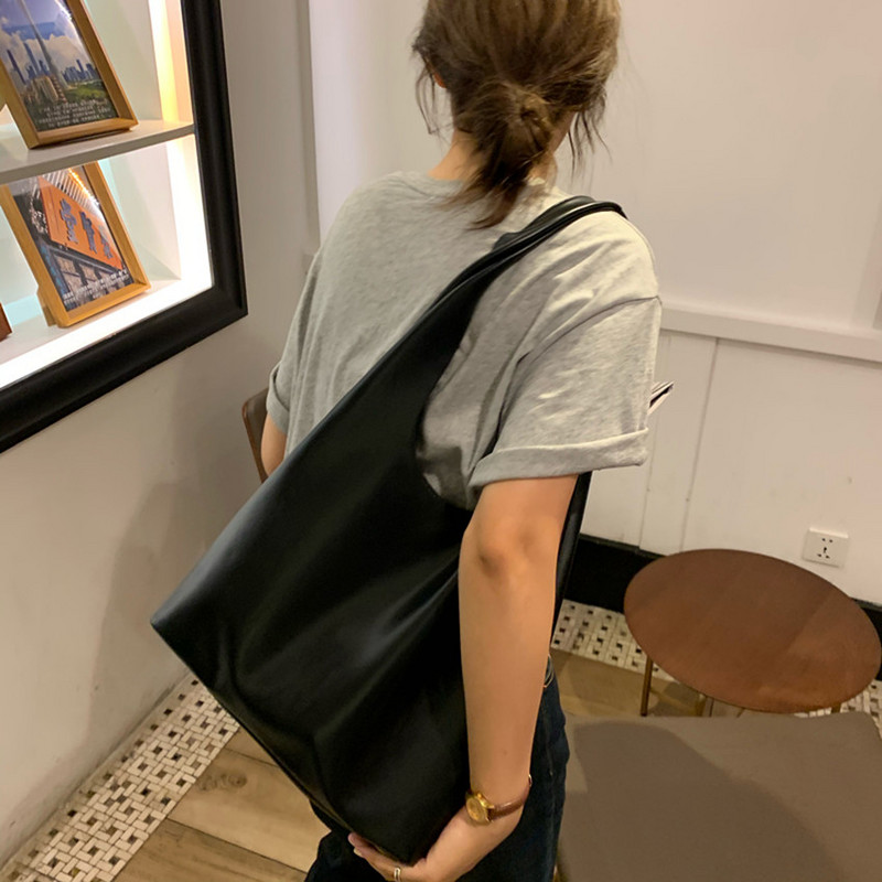 Suur vabaaja naiste õlakott PU-nahast kandekott Käekotid Talvised ostukotid naistele Pehmest nahast käekott Rahakotid kotid