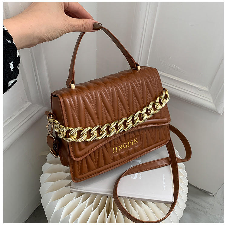 Naiste käekotid Luksusliku disainiga naiste PU-nahast õlakott, väike ühevärviline naiste käekott vabaaja naiste kandekott