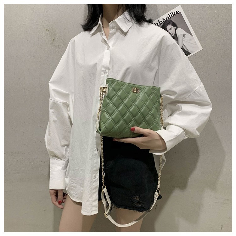 Uus moodne pehmest nahast õlakott Korea mitmekülgne ketikott, suure mahutavusega Lingge naiste ämbrikott