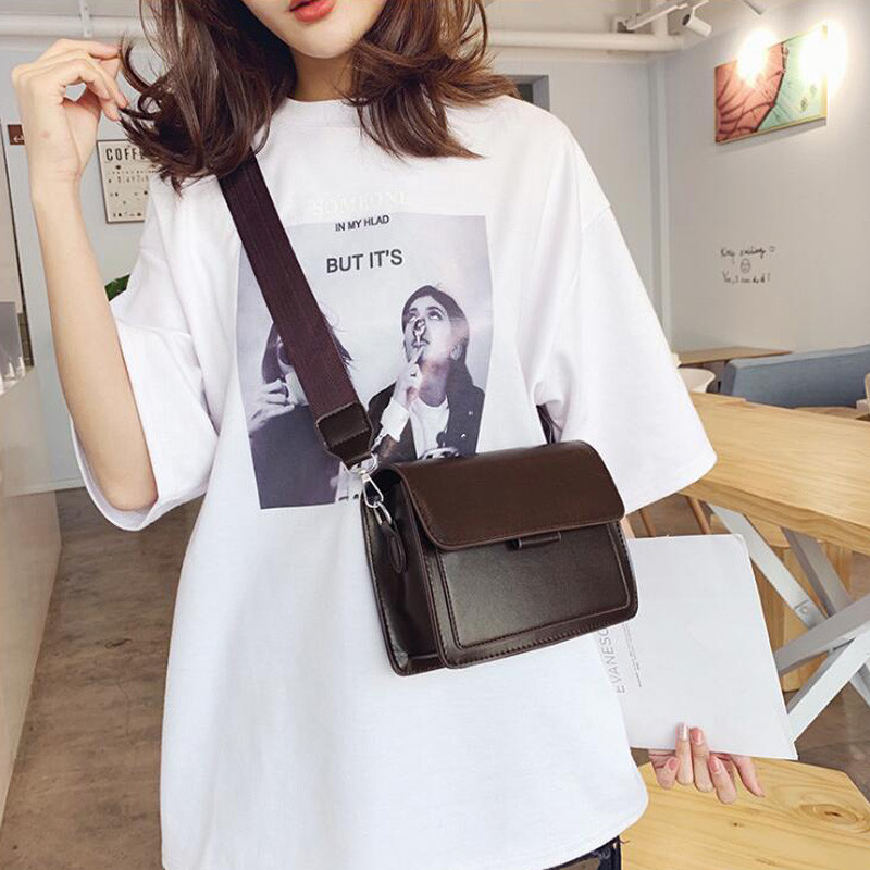 Luxus kézitáska női táska tervezői széles pántos válltáska kis füles női futártáskák divatos pénztárca