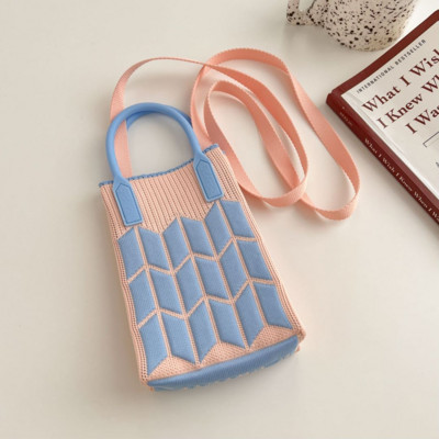 Kommivärvi kootud naiste õla niši disainiga plisseeritud diagonaalne kott Naiste minitelefonikott Kootud väike ostukäekott