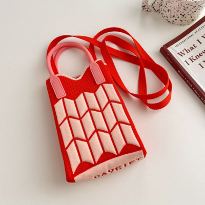 Kommivärvi kootud naiste õla niši disainiga plisseeritud diagonaalne kott Naiste minitelefonikott Kootud väike ostukäekott