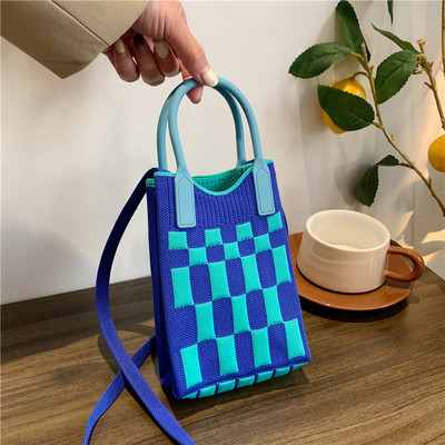 Kommivärvi kootud naiste õla niši disainiga plisseeritud diagonaalne kott Naiste minitelefonikott Kootud väike ostukäekott