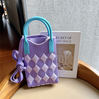 Kommivärvi kootud naiste õla niši disainiga plisseeritud diagonaalne kott Naiste minitelefonikott Kootud väike ostukäekott