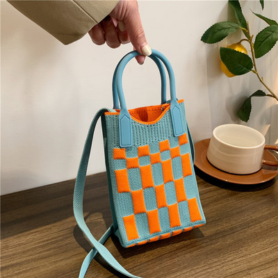 Kommivärvi kootud naiste õla niši disainiga plisseeritud diagonaalne kott Naiste minitelefonikott Kootud väike ostukäekott