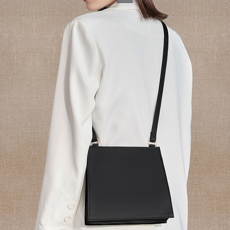 2022. aasta uus kandiline kott rinnamustriga Crossbody kott Moodne kaasaskantav kandekott Korea versioon Tide diagonaalkott naiste õlakott