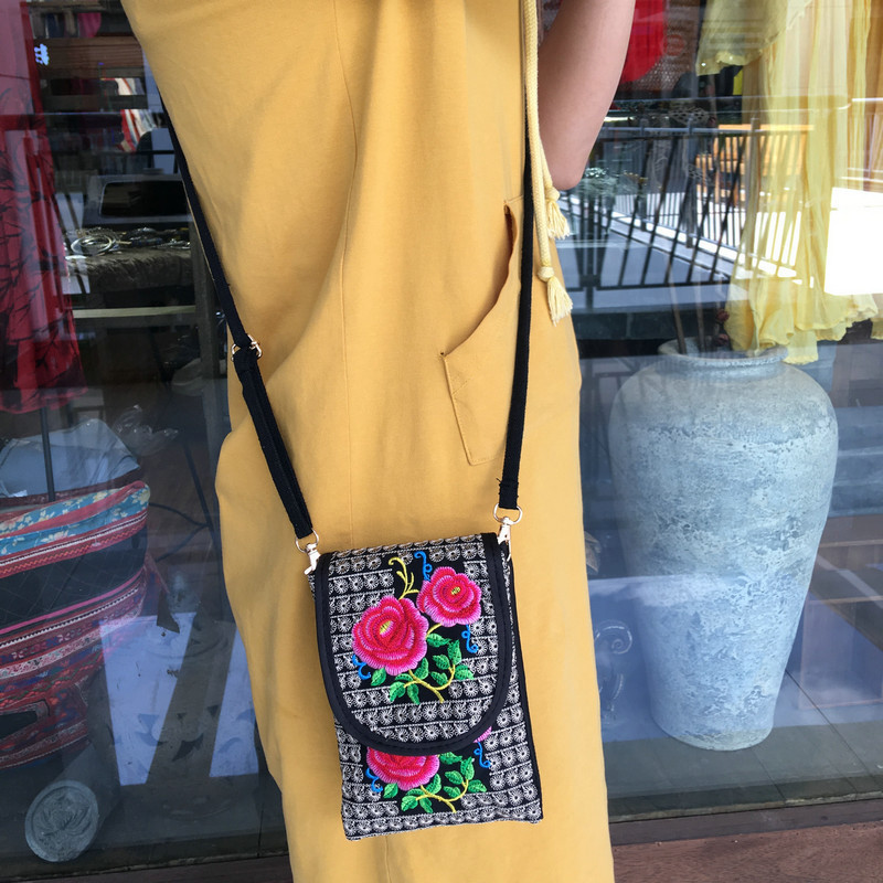 Daami mobiiltelefoni kott Crossbody Õlakott Rahakott Käekott Käekott Etnilises stiilis Tikitud kott Flip lõuendist kott Retro Väike