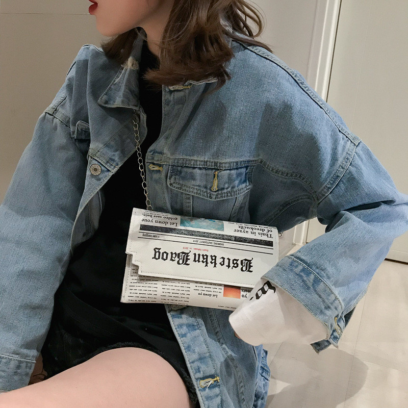 Loominguline ajalehe disainer kett Crossbody kott naistele Naljakas Pu-nahast naiste õlakott Isiklik mobiilne rahakott