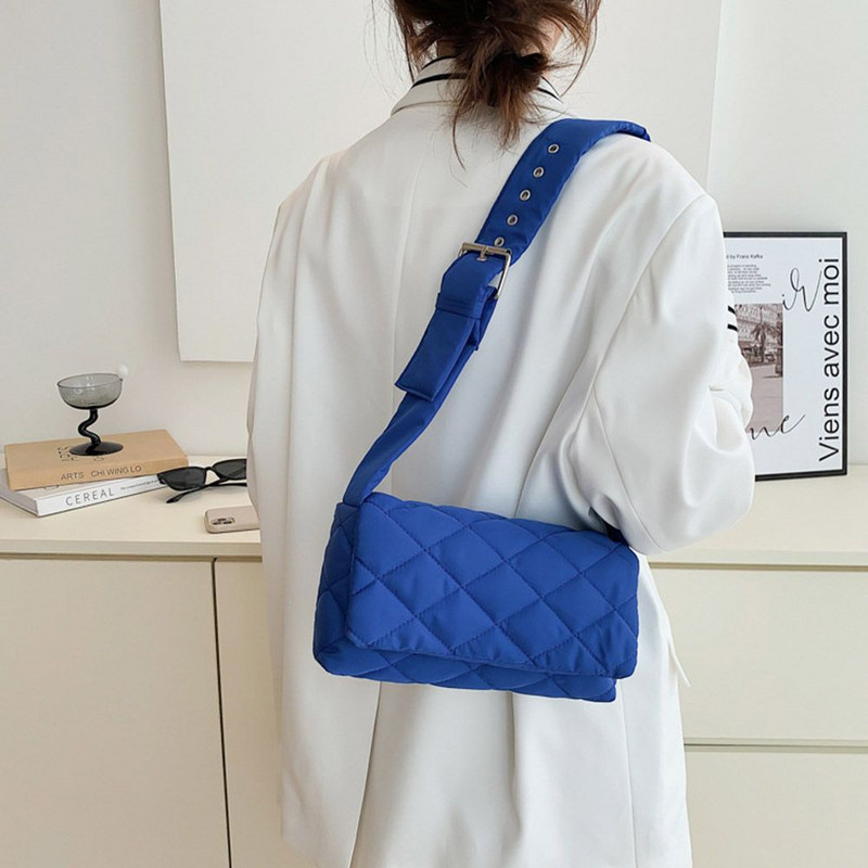 2023. aasta trendi tepitud kandekotid, kerged talvised soojad alla puuvillased polsterdatud ruudulised õlakotid naiste kaenlaalused kotid puhvis käekotid