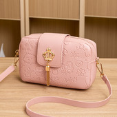 Μίνι γυναικεία χιαστί τσάντα ώμου για κινητά τηλέφωνα Άνοιξη Καλοκαίρι 2022 Νέα Μόδα υφασμένη φούντα γυναικεία τσάντα διαγώνια τσάντα ώμου