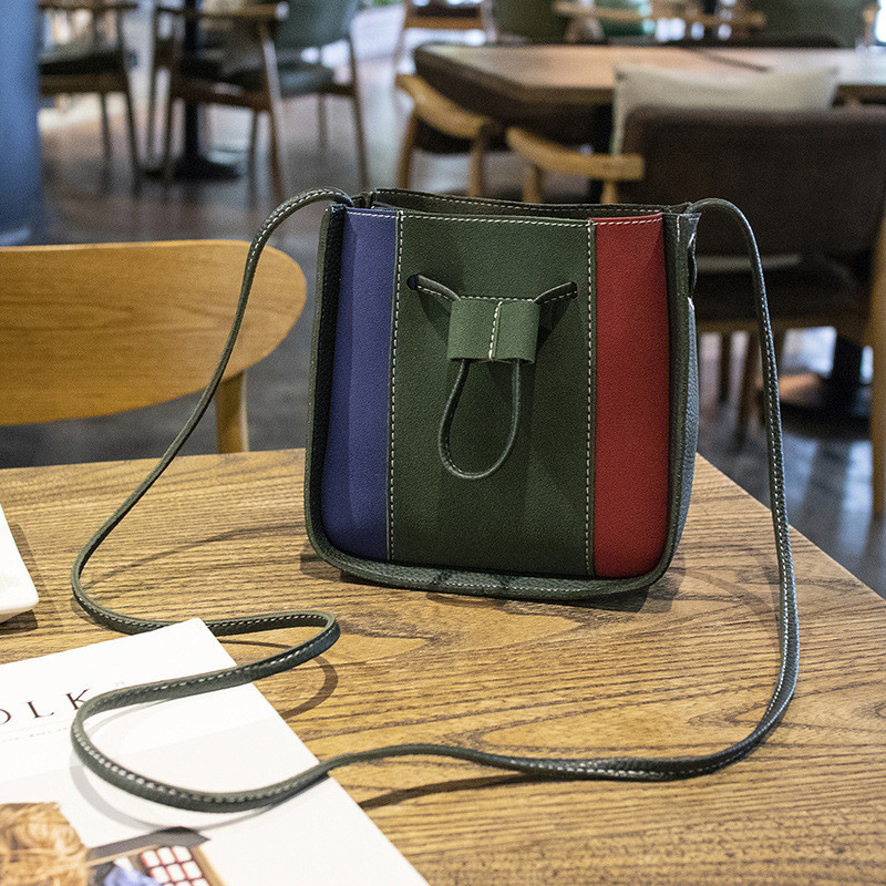 Casual Crossbody kott naistele Triibuline ämbriga õlakott Naiste kotid Luksuslik PU nahast kott Hit Bucket Bag Käekott Messenger