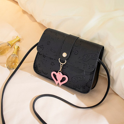 2022 Άνοιξη Καλοκαίρι Μίνι γυναικεία χιαστί τσάντα ώμου κινητού τηλεφώνου Νέα μόδα υφασμένη φούντα γυναικεία τσάντα ώμου διαγώνια