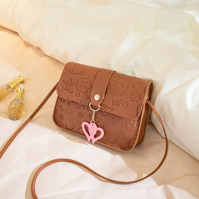 2022 Άνοιξη Καλοκαίρι Μίνι γυναικεία χιαστί τσάντα ώμου κινητού τηλεφώνου Νέα μόδα υφασμένη φούντα γυναικεία τσάντα ώμου διαγώνια