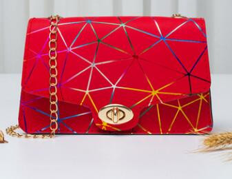 2021 Νέα μοντέρνα μόδα απλή τσάντα Messenger Πολύχρωμη αλυσίδα ώμου Μικρή τετράγωνη τσάντα Δερμάτινη τσάντα πολυτελείας