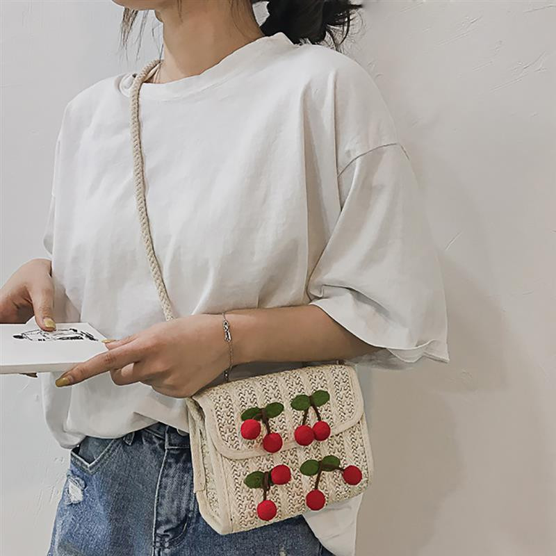 2019. aasta uus mood Wild Casual Cherry dekoratiivne õlgõlakott naistele Crossbody kott Uued rannakotid väljas reisimiseks