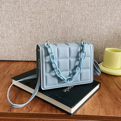 Дамска модна чанта през рамо с релефна метална верига с квадратна решетка Дамска едноцветна мини чанта за рамо Дамска чанта за през рамо