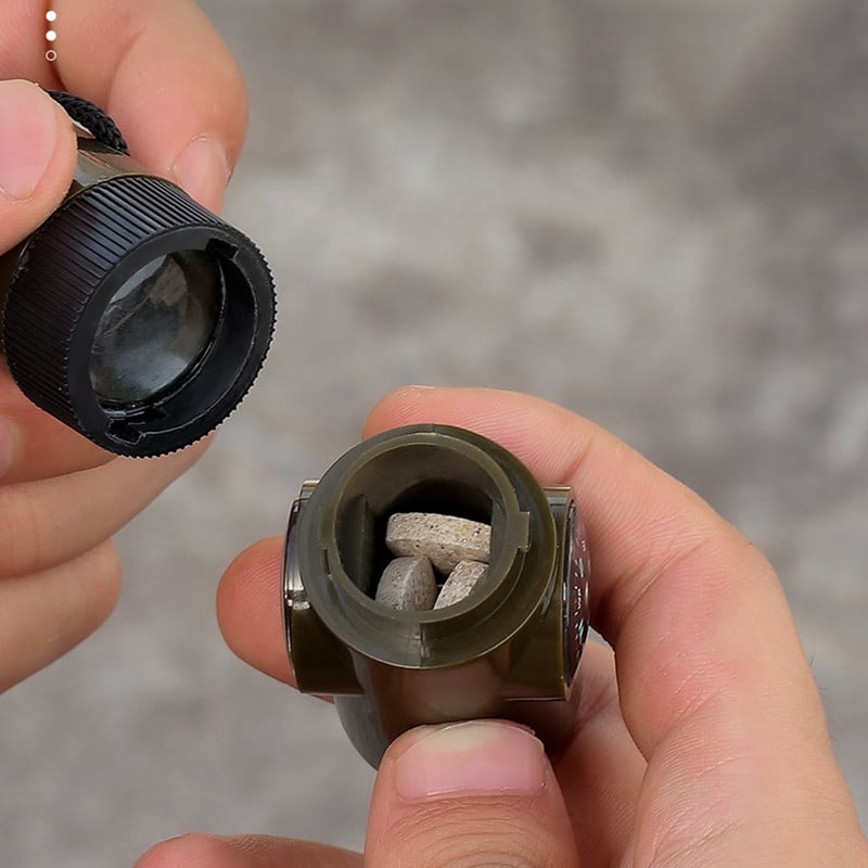 Nova 7 u 1 Zviždaljka za preživljavanje u hitnim slučajevima Kompas Višenamjenski alat Povećalo Svjetiljka Posuda za pohranu Termometar