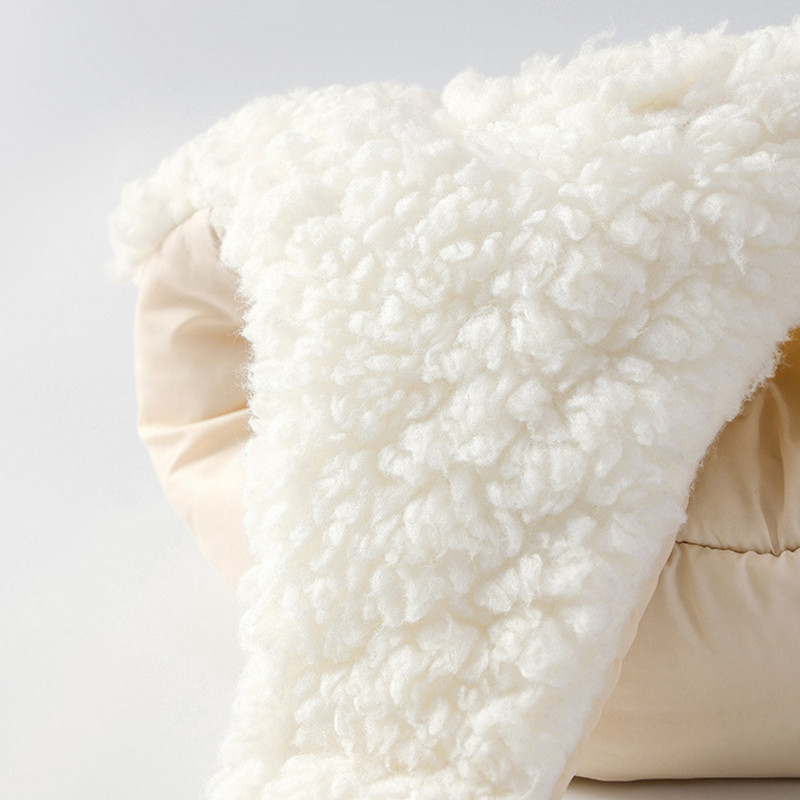 Žieminė bombonešio kepurė su ausų atvartais Dviračių gaudyklių kepurė moterims Laikykite karščiui atsparias vėjui slidinėjimo žygio kepures