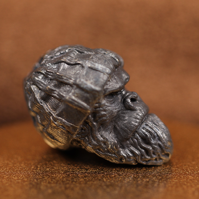 Μάλλινο καπέλο Γορίλα Γλυπτό Κεφάλι από ορείχαλκο μαχαίρι χάντρες Ζώο ουρακοτάγκος EDC DIY Υφαντό Paracord Γούρια Κρεμαστά αξεσουάρ