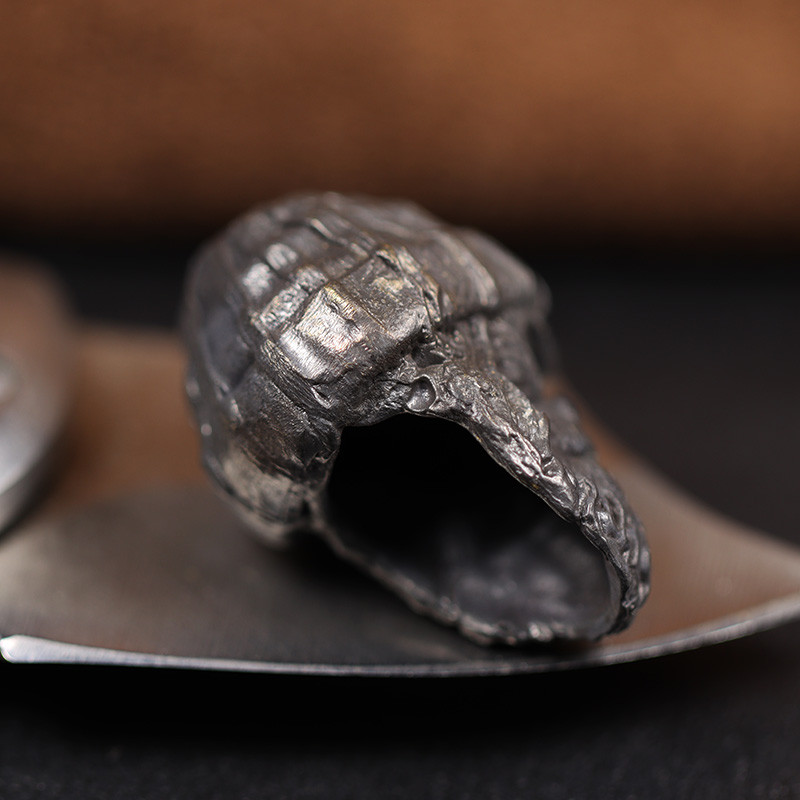 Μάλλινο καπέλο Γορίλα Γλυπτό Κεφάλι από ορείχαλκο μαχαίρι χάντρες Ζώο ουρακοτάγκος EDC DIY Υφαντό Paracord Γούρια Κρεμαστά αξεσουάρ