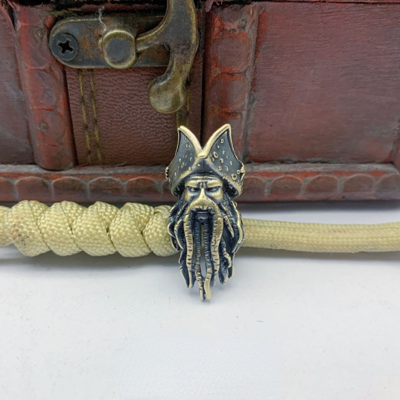 Kuumad filmitegelased Piraadid Kapten Kujukesed messingist Paracord Bead DIY Nuga Pael Ripats Amuletid EDC tarvikud fännidele Kingitus