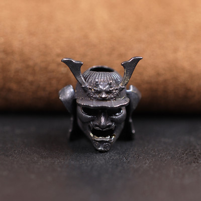 Fekete japán sas orr szamuráj sisak kés gyöngy sárgaréz szőtt paracord zsinór medál kültéri EDC esernyő kötél barkács kiegészítő