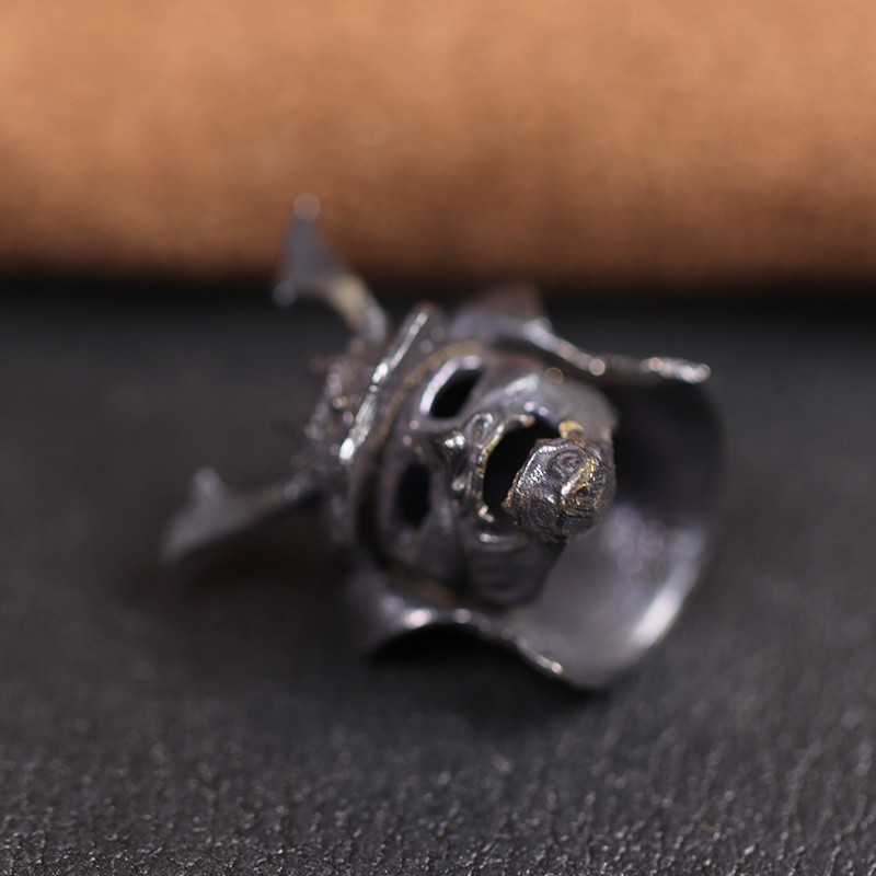 Fekete japán sas orr szamuráj sisak kés gyöngy sárgaréz szőtt paracord zsinór medál kültéri EDC esernyő kötél barkács kiegészítő