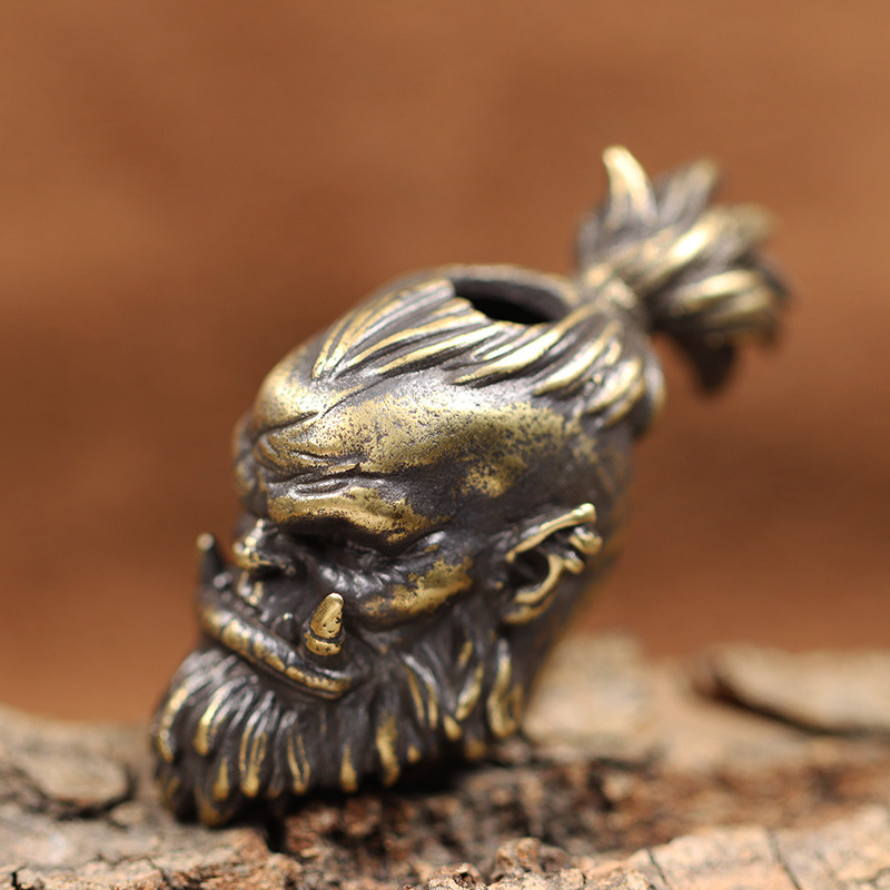 Orcish Warrior Head skulptuur messingist noa rant EDC õues DIY Paracordi tarvikud Käsitsi valmistatud kootud ripats Retro rippuv