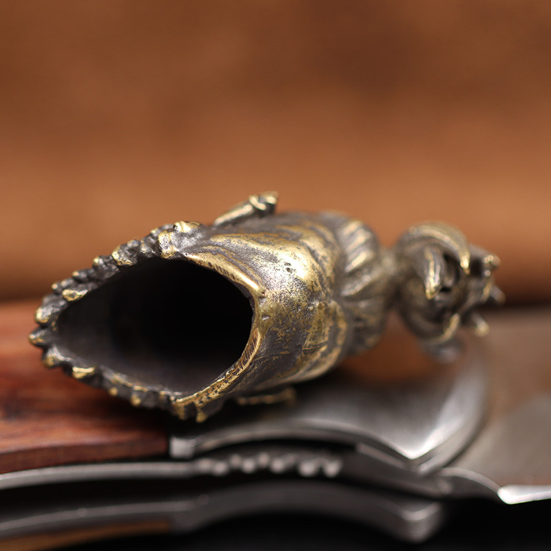 Orcish Warrior Head skulptuur messingist noa rant EDC õues DIY Paracordi tarvikud Käsitsi valmistatud kootud ripats Retro rippuv