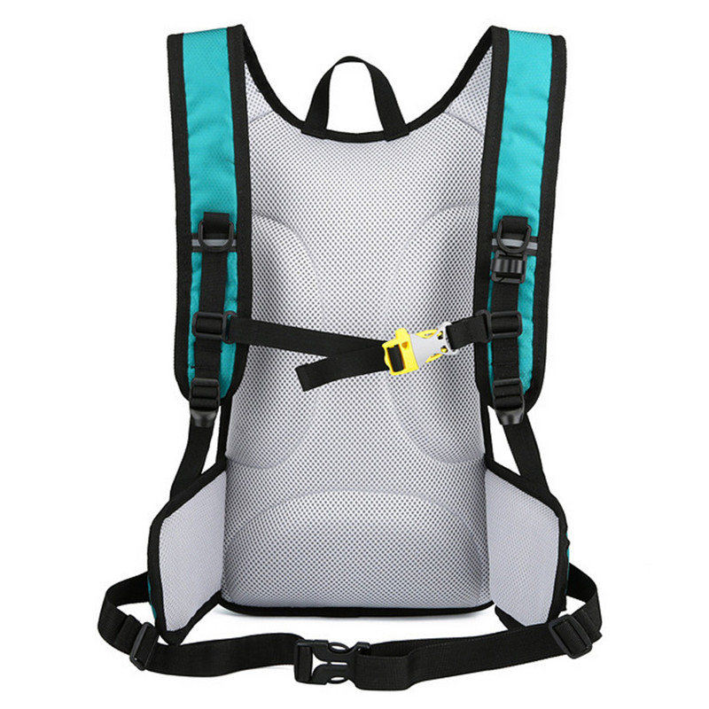 Oxfordi ronimisseljakott, hingav veekindel matkaseljakott, kulumiskindel kihiline hoiuruum, kerge treeningu jaoks