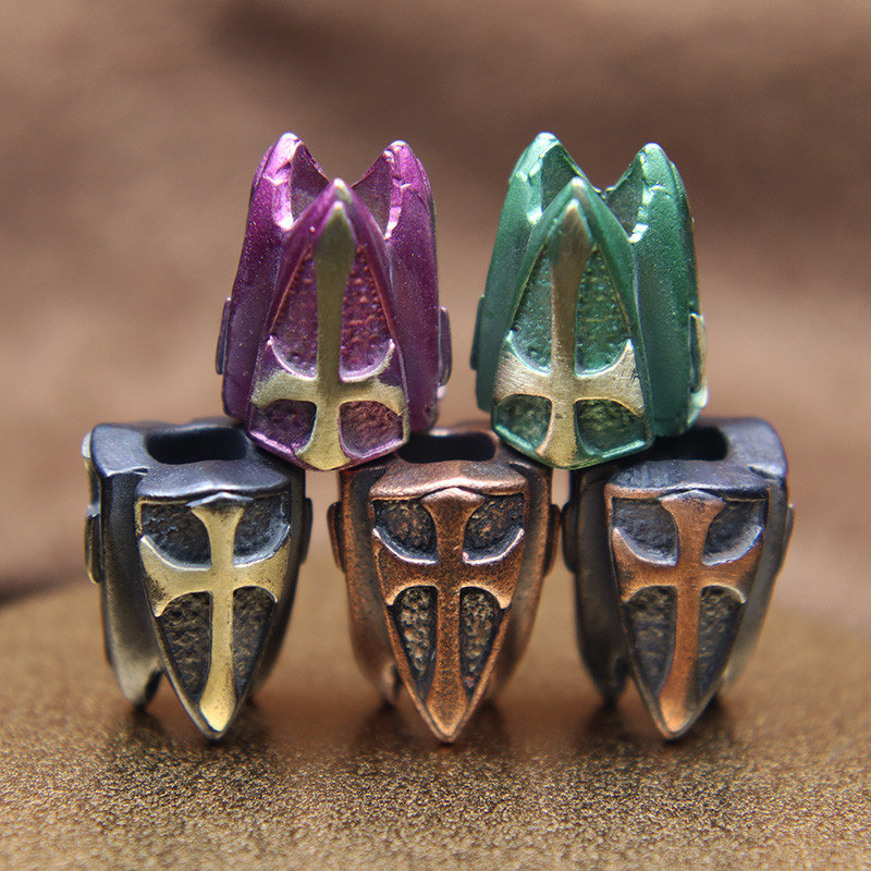 Cuțit din alamă cu scut în cruce, mărgele de bricolaj, umbrelă, frânghie, pandantiv, lanternă, șnur, agățat EDC, instrument de exterior, accesoriu pentru brățară paracord