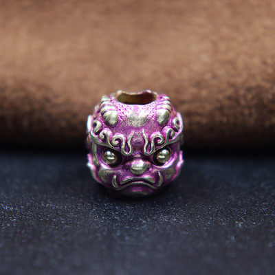 Müütiline metsaline Pixiu pea, skulptuur, nuga rant