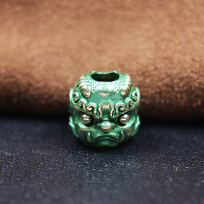 Müütiline metsaline Pixiu pea, skulptuur, nuga rant