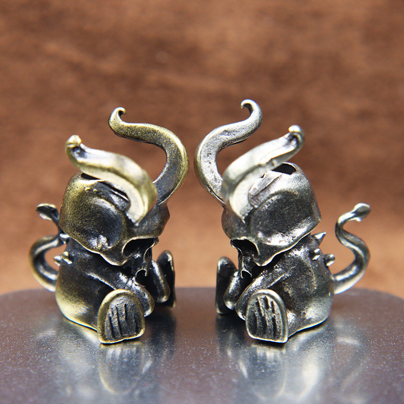 Punk messingist Little Devil Noapärli ripatsid võtmehoidja EDC taskulambi kaelarihmade jaoks