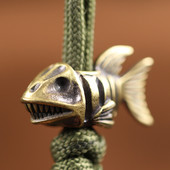 Hai luustik messingist noahelmed EDC välistingimustes isetegemise jaoks Paracord kootud tarvikud Paelad Ripatsid Vihmavarju köis Taskulambi riided