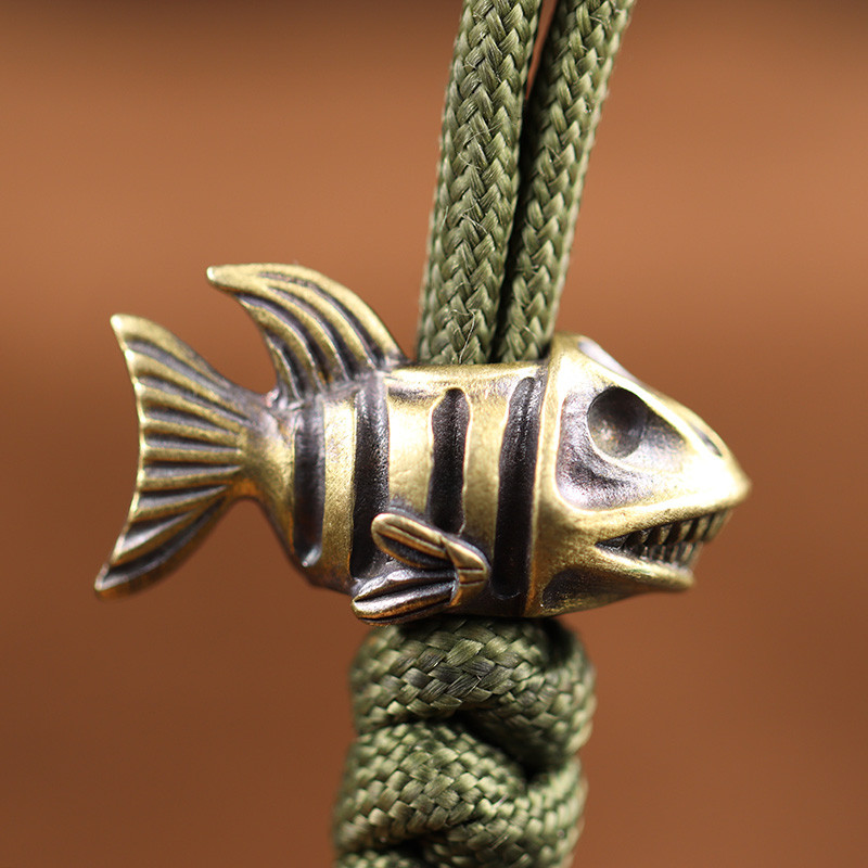 Hai luustik messingist noahelmed EDC välistingimustes isetegemise jaoks Paracord kootud tarvikud Paelad Ripatsid Vihmavarju köis Taskulambi riided