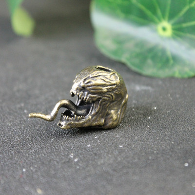 Messingist filmitegelane Antikangelane Paracord nugahelmed, kaelapael, ripats EDC õues ellujäämise vihmavarju köis käevõru DIY tarvikud