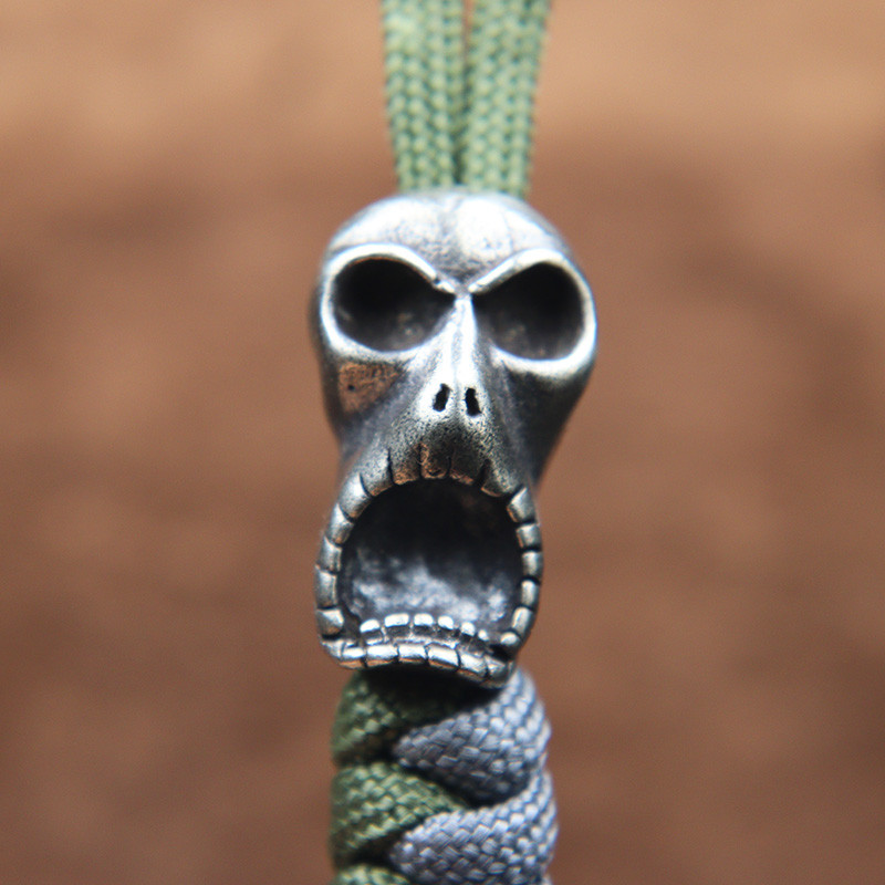 Lice lubanje duha s velikim ustima EDC alati Mjedeni nož Perla Vanjski karabiner Baterijska svjetiljka Privjesak za uže DIY Paracord Chamrs Dodatak