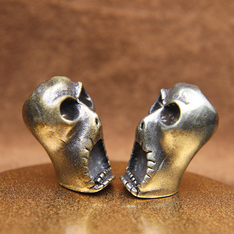 Lice lubanje duha s velikim ustima EDC alati Mjedeni nož Perla Vanjski karabiner Baterijska svjetiljka Privjesak za uže DIY Paracord Chamrs Dodatak