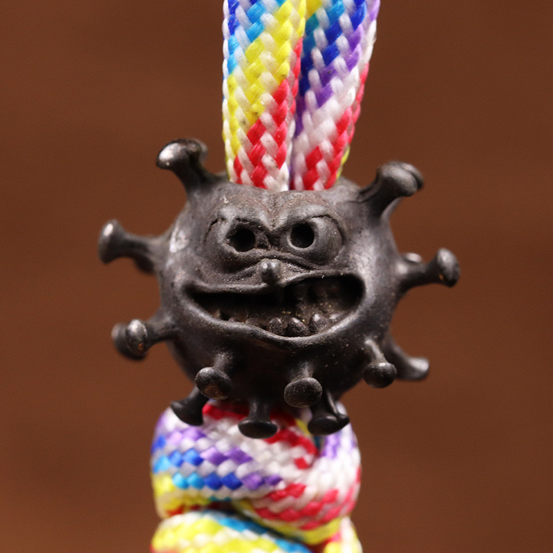 Cartoon Devil mudelid Must messingist noa rant DIY Paracord Charms Aksessuaarid EDC välitööriist Kootud vihmavarju köis kaelaripats