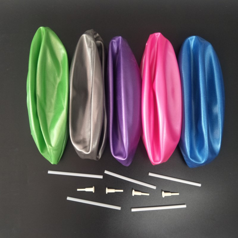 25 cm jogos kamuolio pratimai Gimnastikos treniruotės Pilateso kamuoliuko pusiausvyros pratimai treniruoklių salė Fitneso jogos kamuoliukas patalpose, treniruotės jogos kamuoliukas