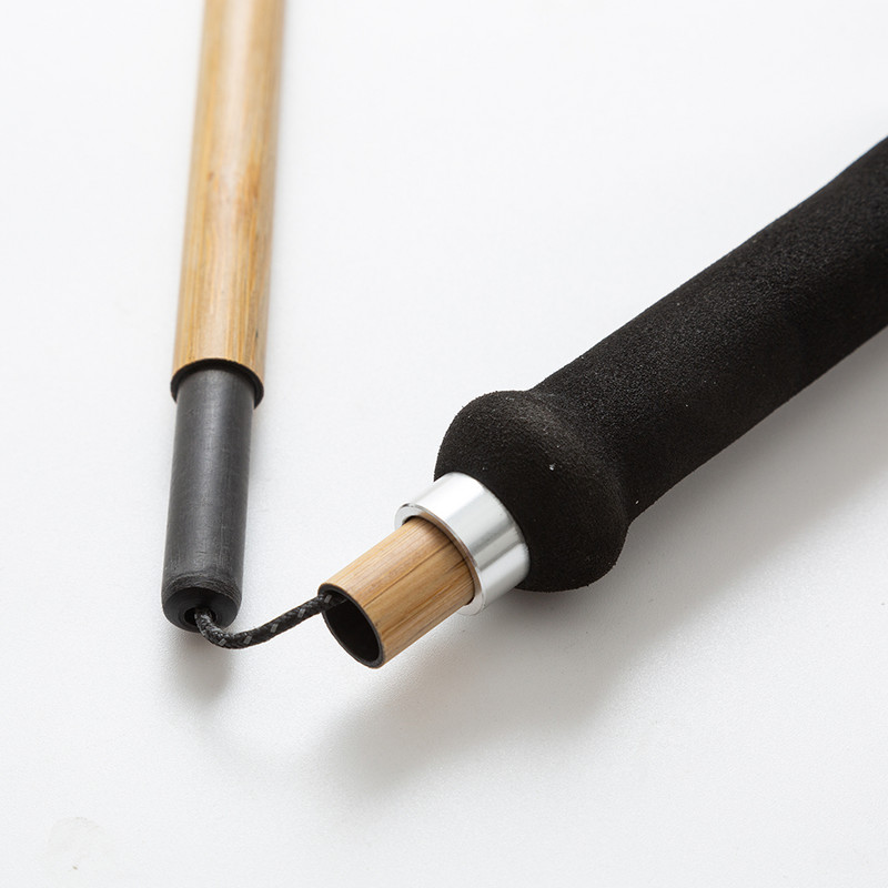 Nagy szilárdságú szénszálas és természetes bambusz bőrű túrabot Ultrakönnyű túrabotok 2023 új érkezésű túrabot kültéri