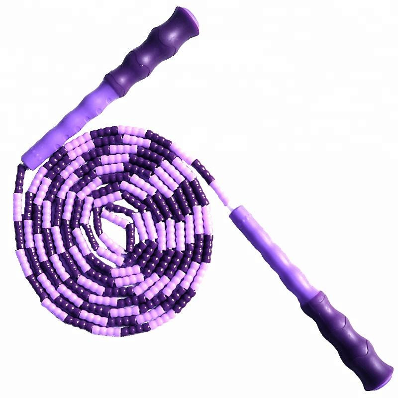 Регулируем прескачащ сегмент с меки мъниста Въже за скачане Неплъзгаща се дръжка Спорт Упражнение във фитнес зала Изгаряне на мазнини Фитнес обучение