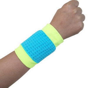 1 tk Meeste elastne hingav randmepael spordiga higipael jõusaali jaoks võrkpall Tennise higi randmetugi, traksidega kaitse.