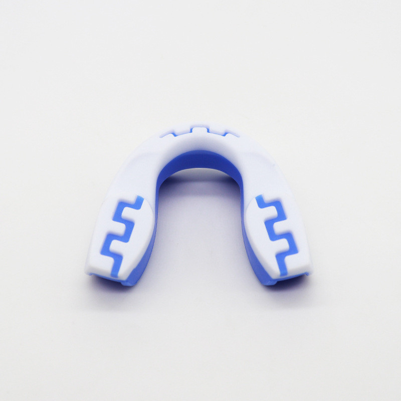 2021 Professional Muay Thai Mouthguard EVA Boxing Mouthguard Sports Bracks Box Taekwondo Sanda Rugby Mouthguard