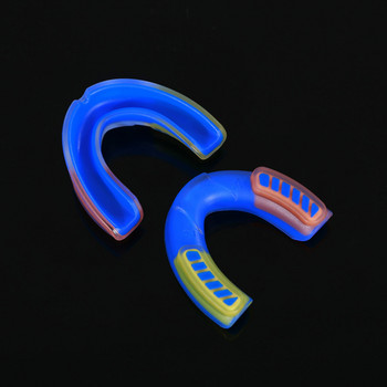 1 брой Спортен предпазител за уста EVA Боксови скоби за зъби Защита за уста Защита на скоби за зъби за Ръгби Бокс Карате Ортодонтичен фиксатор