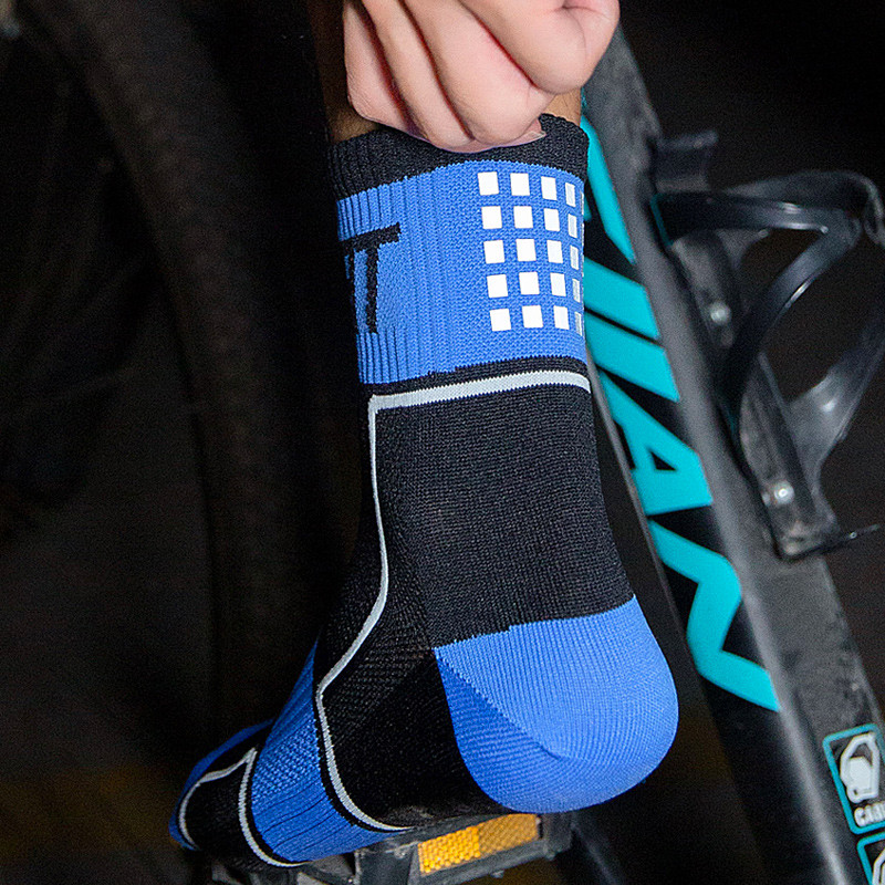 Șosete reflectorizante de alergare pentru femei Sosete de ciclism de noapte Bărbați Șosete sport anti-alunecare respirabile pentru baschet în aer liber, fotbal, bicicletă